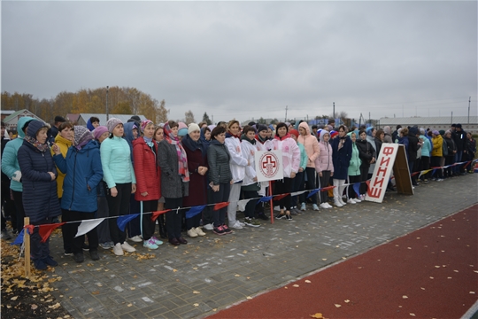 В парке культуры и отдыха села Яльчики состоялась районная эстафета по легкой атлетике в честь закрытия летнего спортивного сезона