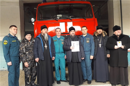 Сотрудники МЧС провели противопожарный инструктаж для священнослужителей