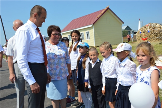 В День Республики Михаил Игнатьев принял участие в открытии парка в с. Старые Айбеси