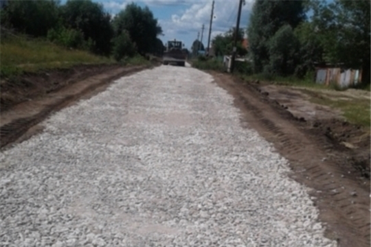 В Аликовском районе ведется ремонт дорог в сельских поселениях