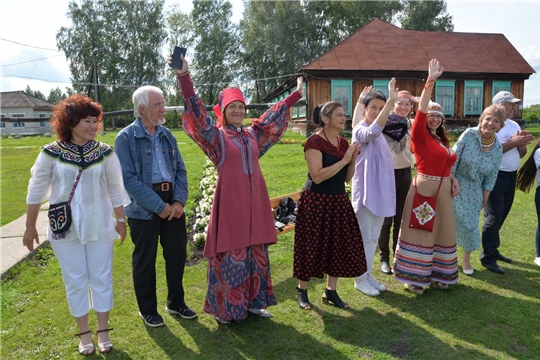 В Батыревском районе состоялось закрытие XIII Кокелевского международного пленэра- симпозиума