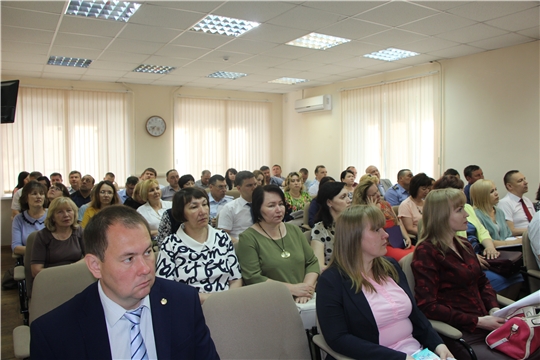 В администрации Чебоксарского района  состоялось еженедельное совещание по итогам проведения мероприятий ко Дню Победы и озвучены направления работ на предстоящую неделю