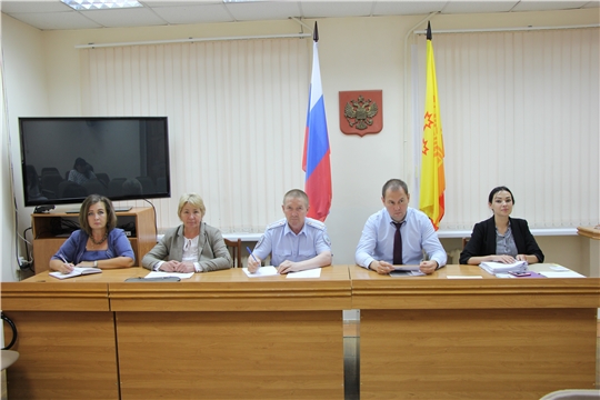Заседание комиссии по делам несовершеннолетних и защите их прав администрации Чебоксарского района