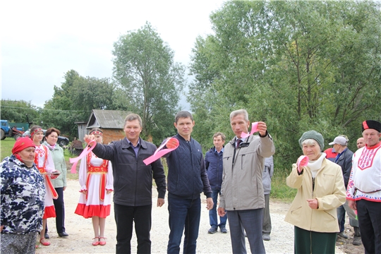 Глава администрации Чебоксарского района Владимир Димитриев ознакомился с работами по ремонту автодорог в границах сельских поселений