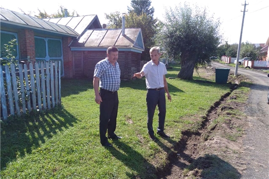 За счет субсидий республиканского бюджета ремонтируются дороги в деревне Синьял-Покровское