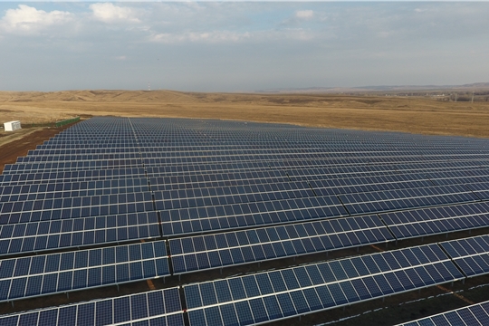Группа компаний «Хевел» построит крупнейшую солнечную электростанцию с накопителем энергии