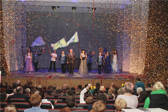 В День химика ПАО «Химпром» поздравлял, награждал и удивлял