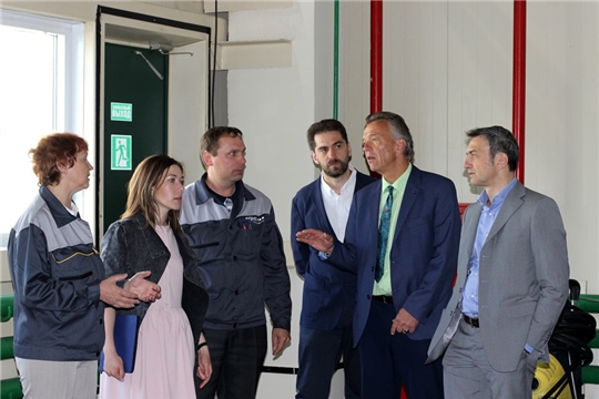 Филиал АО Фирма «Август» «Вурнарский завод смесевых препаратов» посетили представители итальянского концерна "Ламберти"