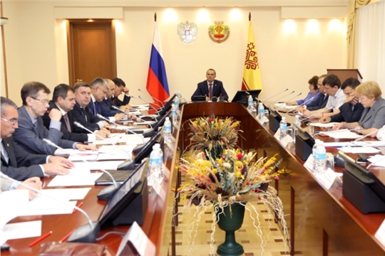 Михаил Игнатьев провел очередное заседание Комиссии по противодействию незаконному обороту промышленной продукции в Чувашской Республике