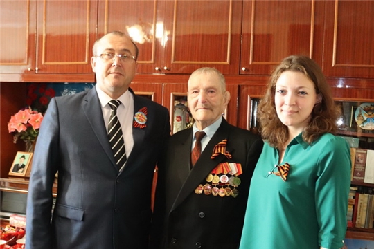 В Алатыре продолжают чествовать ветеранов Великой Отечественной войны
