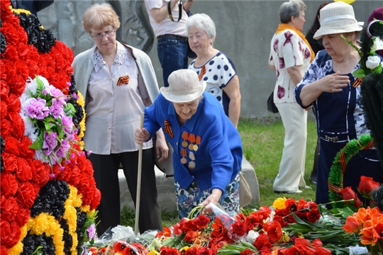 Алатырцы отмечают 74-ю годовщину Победы в Великой Отечественной войне