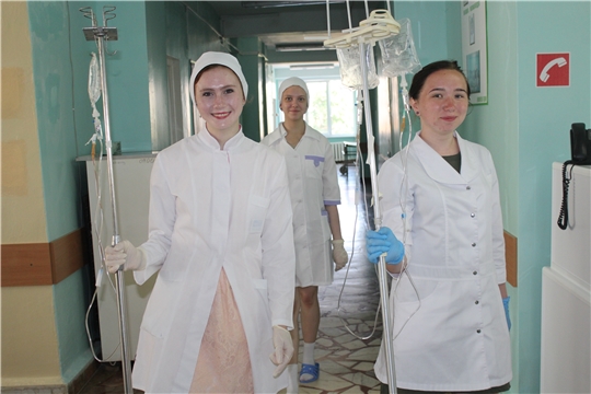 В Алатырской центральной районной больнице проходят практику студенты медколледжей
