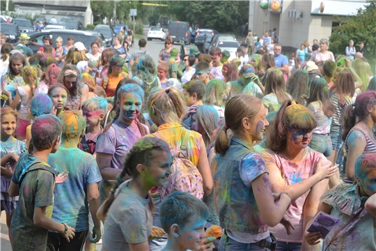 В Алатыре прошёл традиционный «Фестиваль красок»