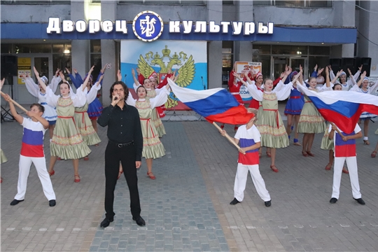 г. Алатырь: концерт, посвящённый Дню Государственного флага Российской Федерации, никого не оставил равнодушным