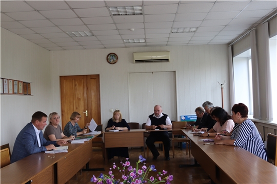 В администрации города Алатыря проведено совещание с директорами школ.