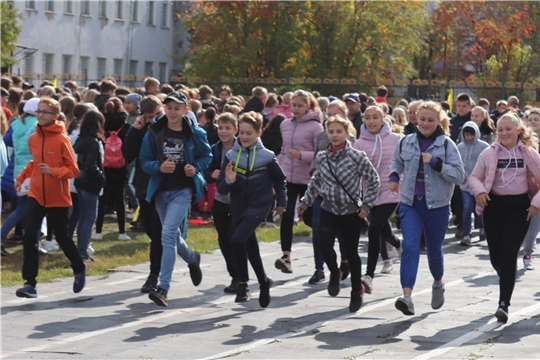 Алатырцы присоединились к Всероссийскому дню бега «Кросс Нации»