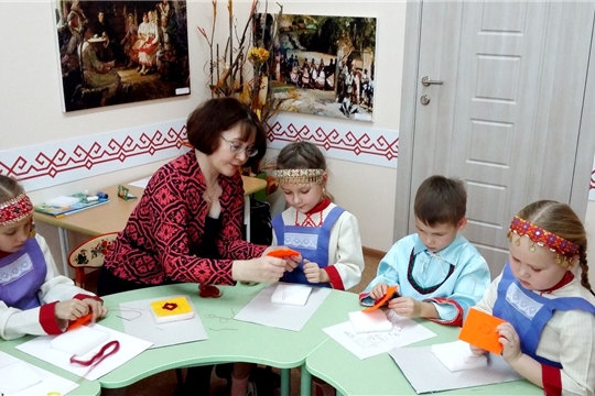 Воспитанники чебоксарских детских садов продолжают знакомство с культурой и традициями своей малой Родины