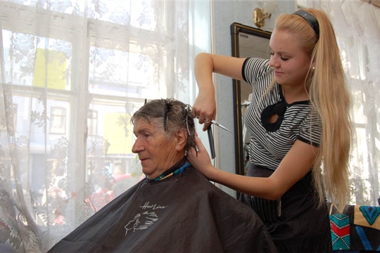 Чебоксарам 550: акция для ветеранов от парикмахерских города