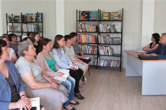 В рамках Единого информационного дня в Чувашской республиканской детско-юношеской библиотеке состоялся неформальный диалог