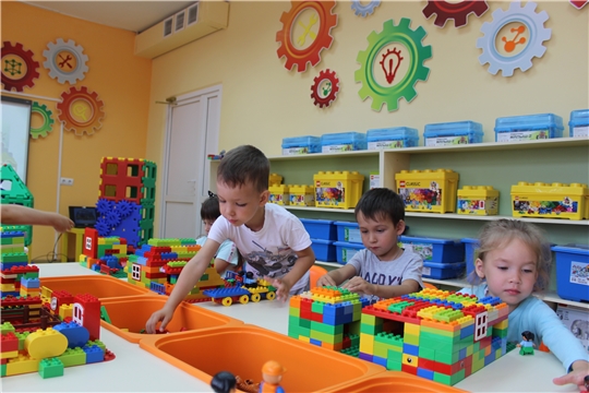 Чебоксарам - 550: в столичном детском саду открылась студия «Лего инженеринг»