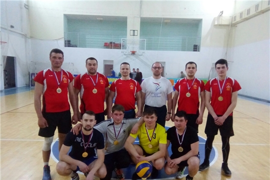 Определился обладатель Кубка города Канаш по волейболу среди мужских команд 2019 года