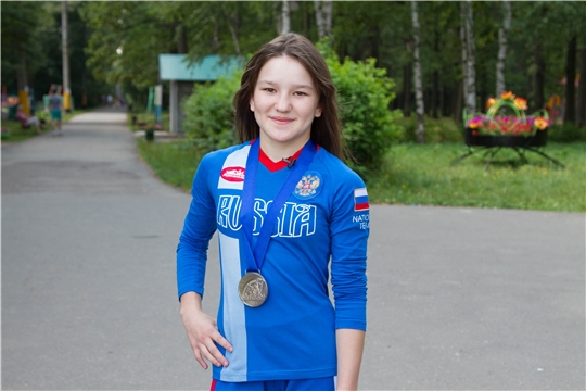 Воспитанница секции города Канаша выигрывает медаль первенства России по спортивной борьбе (вольная борьба) среди юниорок до 21 года