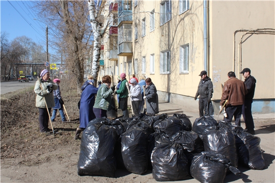 В Канаше прошел общегородской субботник