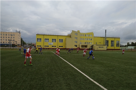 Искусственный футбольный газон стадиона ДЮСШ «Локомотив» стал основной площадкой проведения очередного Дня здоровья и спорта в городе Канаш