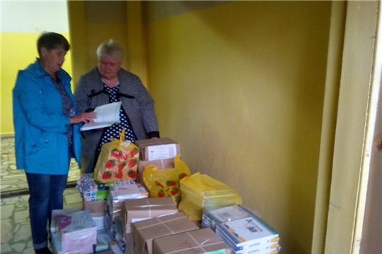 В школьные информационно-библиотечные центры города Канаш поступило 16067 учебников