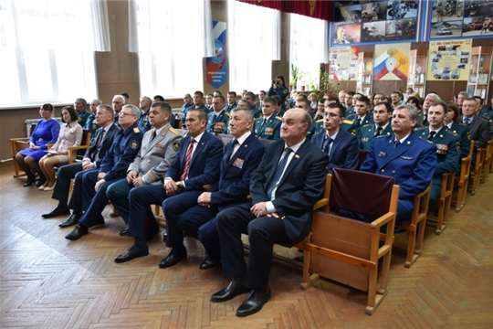 Глава Чувашии Михаил Игнатьев поздравил огнеборцев республики с профессиональным праздником