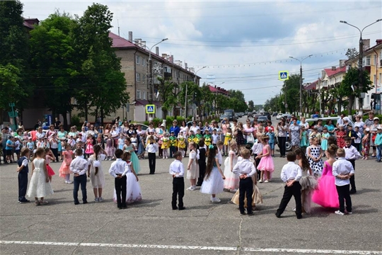 В Международный день защиты детей в Шумерле пошел Бал дошколят