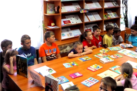 В рамках целевой библиотечной программы «С книгой в летнем рюкзаке» в городе Шумерля проходят разнообразные мероприятия…