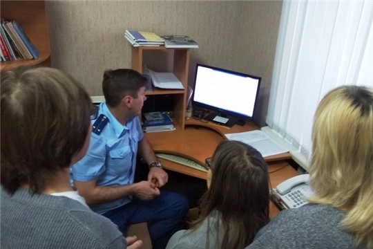 В консультационном пункте Ассоциации юристов России состоялся правовой час по вопросам соблюдения миграционного законодательства