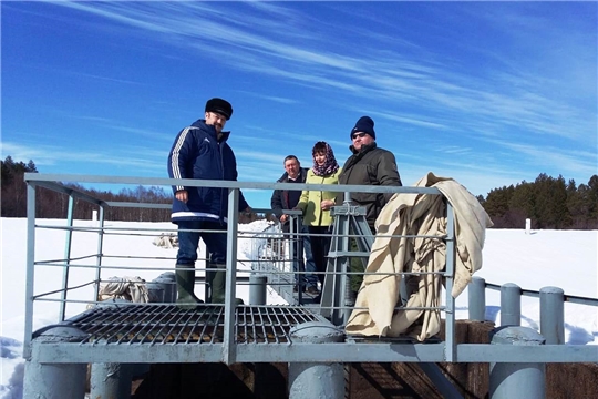 В Ибресинском районе проведено комиссионное предпаводковое обследование гидротехнической системы водохранилища, расположенного на р.Киря в п.Буинск
