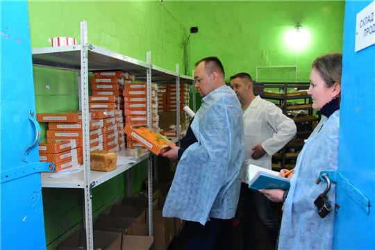 Сергей Горбунов посетил предприятия по производству хлеба