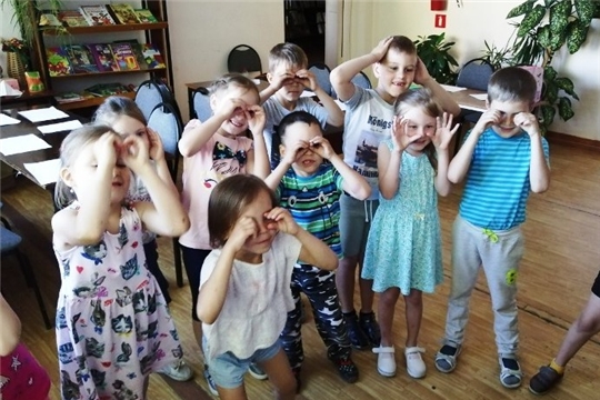 В Детской библиотеке Ибресинского района продолжают проходить мероприятия в рамках Года Театра