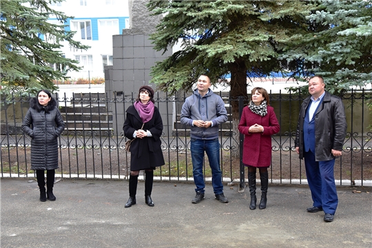 Сергей Горбунов ознакомился с ходом ремонта Ибресинской детской школы искусств