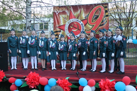Жителей Новоюжного района Чебоксар поздравили с Днем Победы