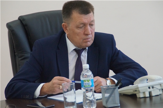 Благоустройство дворов, старые гаражи, брошенный автотранспорт: в Калининском районе г. Чебоксары проведена «Прямая линия» с населением