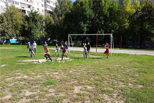 В Чебоксарах инструктора по спорту проводят мероприятия для детей