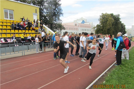 5 образовательных учреждений представят Калининский район Чебоксар на легкоатлетической эстафете газеты «Советская Чувашия»