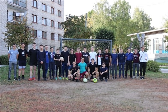 В рамках Спартакиады Чебоксарского профессионального колледжа им. Н.В.Никольского прошел турнир по мини-футболу среди юношей 1-х курсов