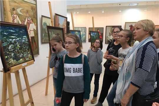 Торжественное открытие юбилейной выставки живописи и графики «Сирия-Крым: ветер перемен» С.А. Блохина состоялось в Чувашском государственном художественном музее.