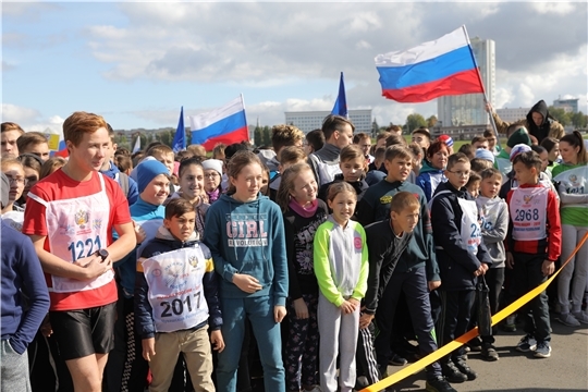 В Чувашии в 16-й раз прошел Всероссийский день бега «Кросс нации»