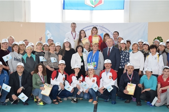 Профсоюз образования провел республиканские соревнования по плаванию
