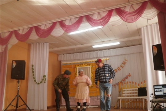 В Дальнесорминском сельском клубе поставили спектакль