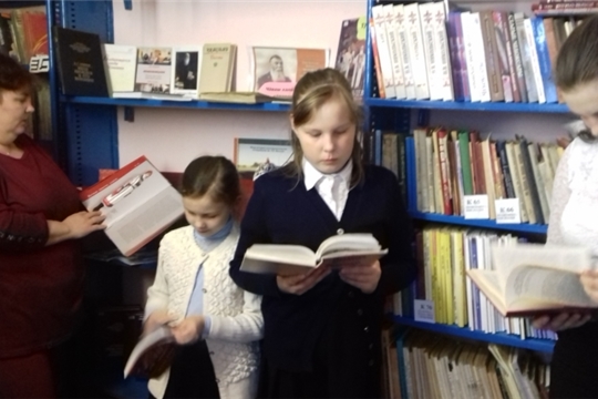 Семейные посиделки «Всей семьей у книжной полки»