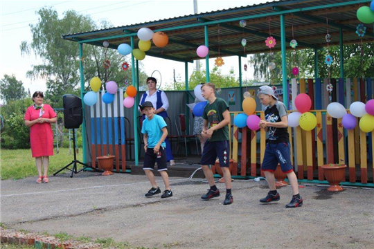 Праздник с прекрасным названием «Счастливое детство»