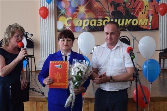 В БУ «Канашский КЦСОН» прошло торжественное мероприятие, приуроченное ко Дню социального работника