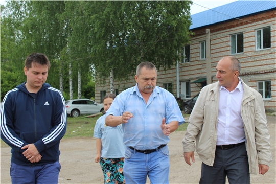 Глава администрации Канашского района Владимир Степанов ознакомился с ООО «Пром Эко-21» - предприятием по сортировке ТКО